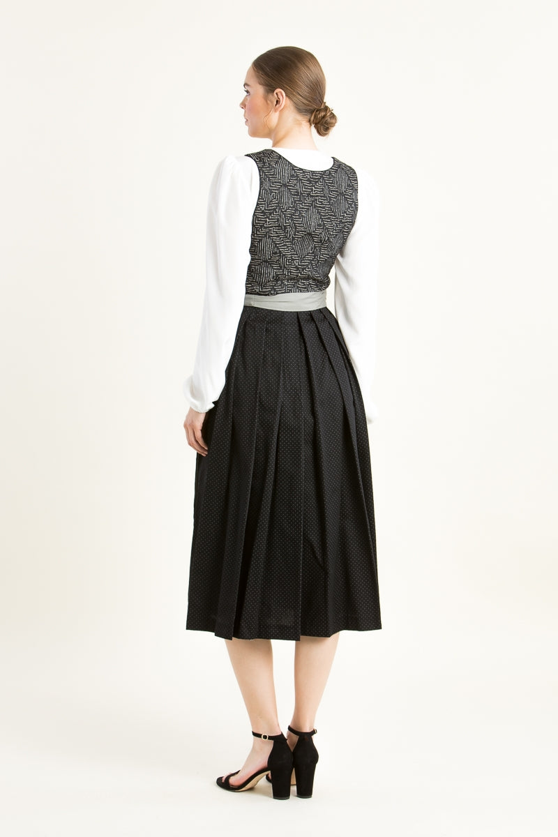 Wenger 'Isi' Festive Sweetheart Dirndl in Black